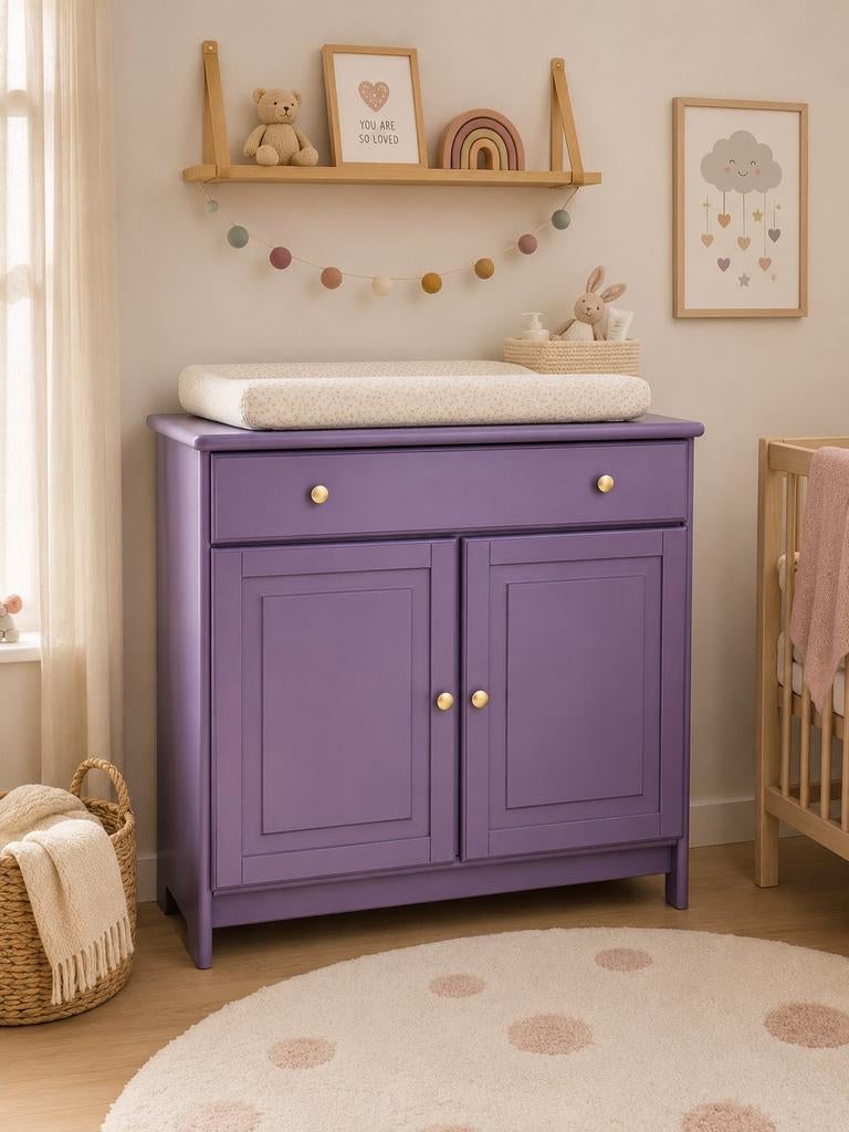 Paarse commode met gouden knoppen, Kinderen en Baby's, Kinderkamer | Commodes en Kasten, Ophalen, 50 tot 70 cm, 90 tot 105 cm