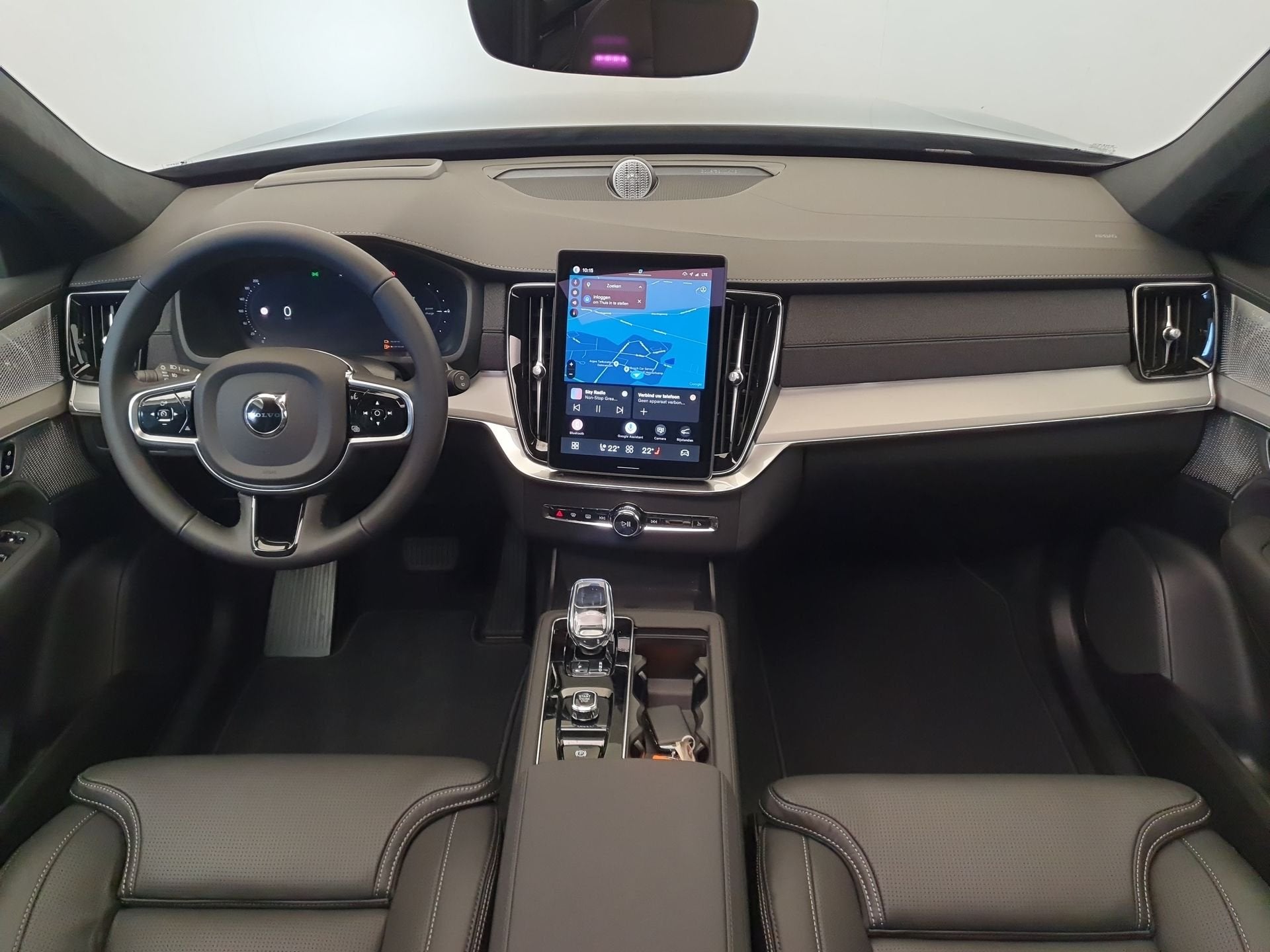 Volvo XC90 2.0 T8 Plug-in hybrid AWD Ultra Black Ed. Exec. L, 4 cilinders, 7 stoelen, Zwart, Bedrijf