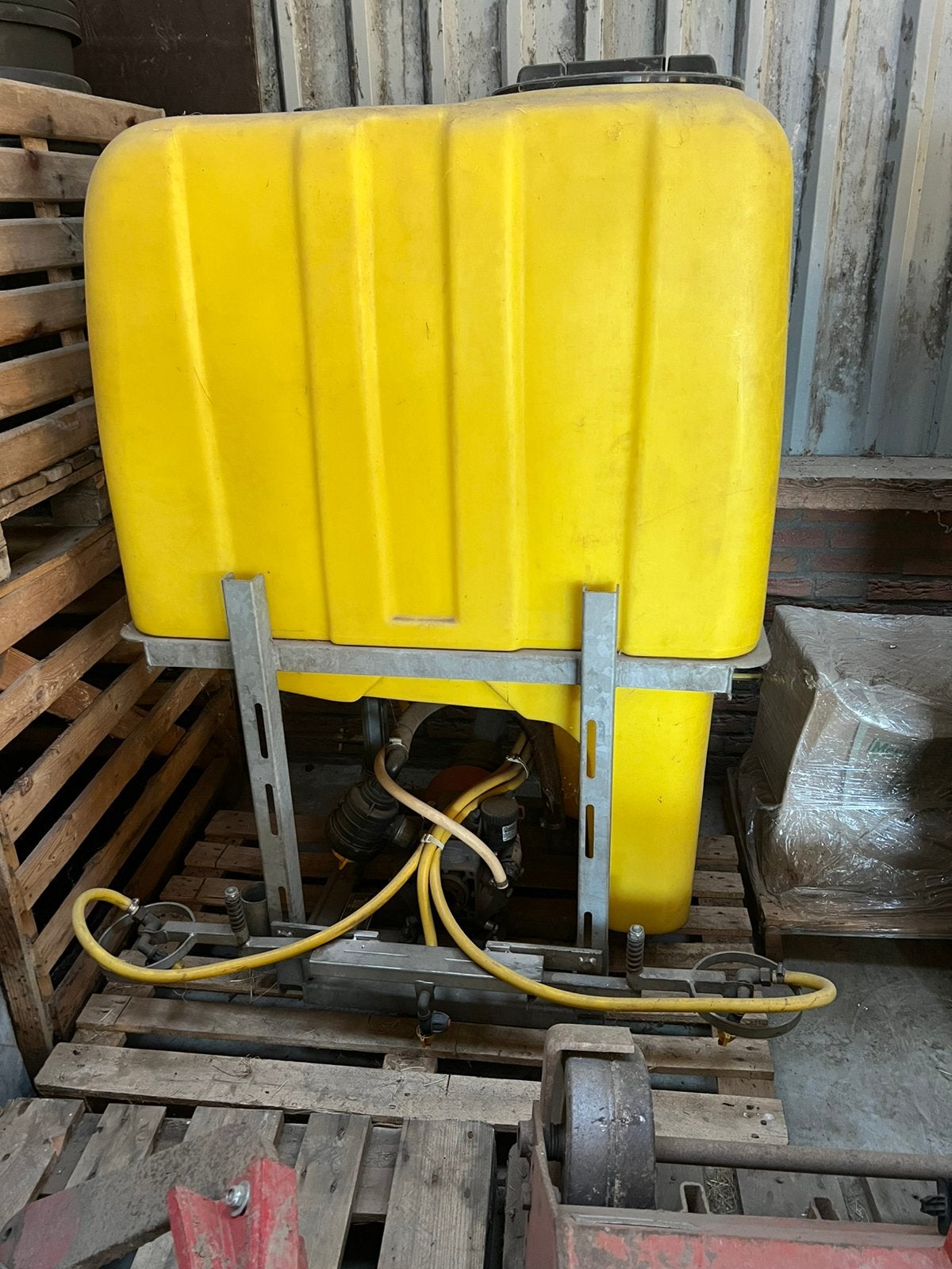 Kwh veldspuit 400L, Ophalen, Gebruikt