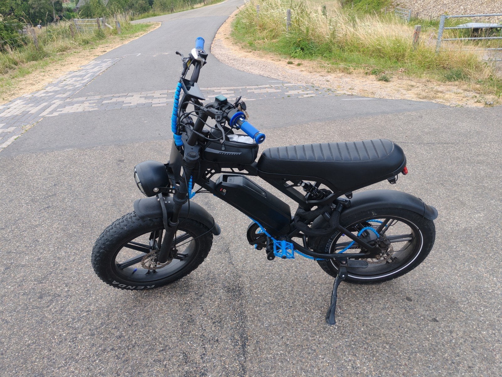 Fatbike V20 pro - 1 jaar oud - Zeer goede staat, Fietsen en Brommers, Ophalen, 20 inch of meer