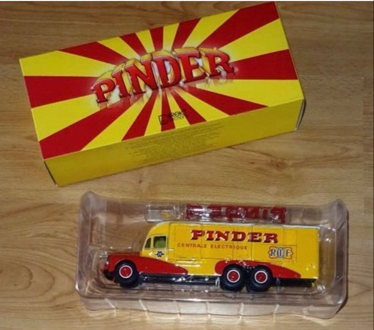 Pinder Centrale Electrique Rob modelauto, Hobby en Vrije tijd, Modelauto's | 1:50, Verzenden, Zo goed als nieuw, Bus of Vrachtwagen