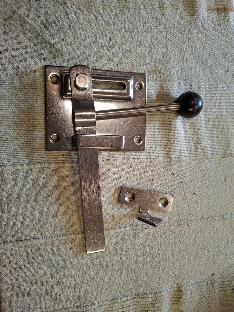 Nieuwe RVS heksluiting voor tuinhek of lage poort, Ophalen of Verzenden, Nieuw, Rvs, Klink of Kruk