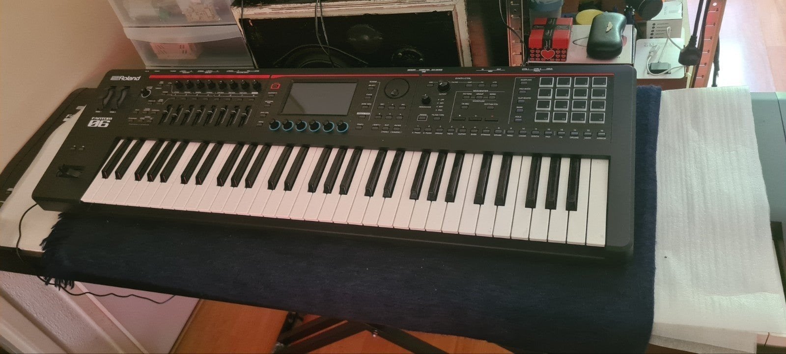Roland Fantom 06, Ophalen of Verzenden, Zo goed als nieuw, 61 toetsen, Roland