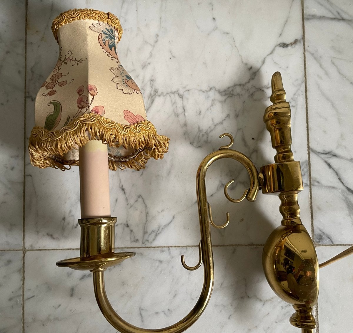 Messing Wandlamp met Bloemige Kap - Vintage Stijl, Ophalen of Verzenden