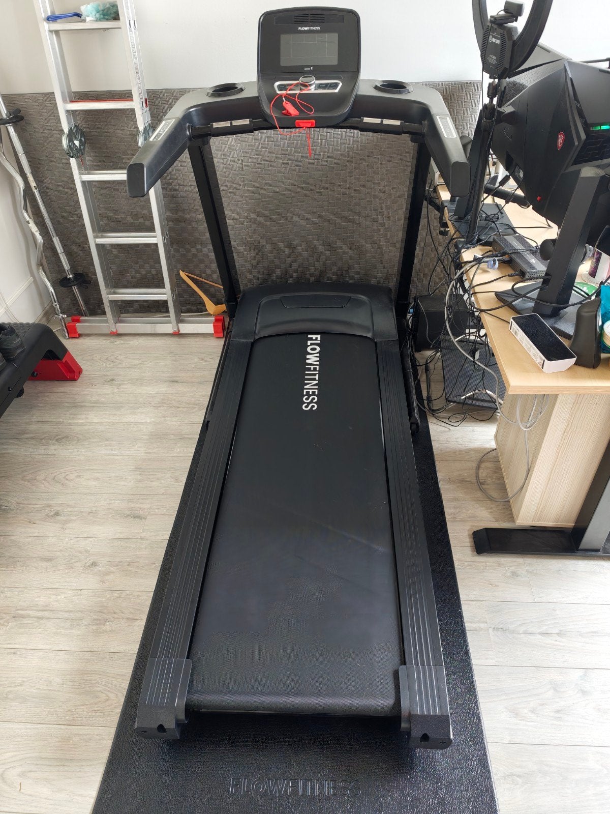 FlowFitness Perform T2i loopband, Ophalen, Zo goed als nieuw, Benen, Loopband