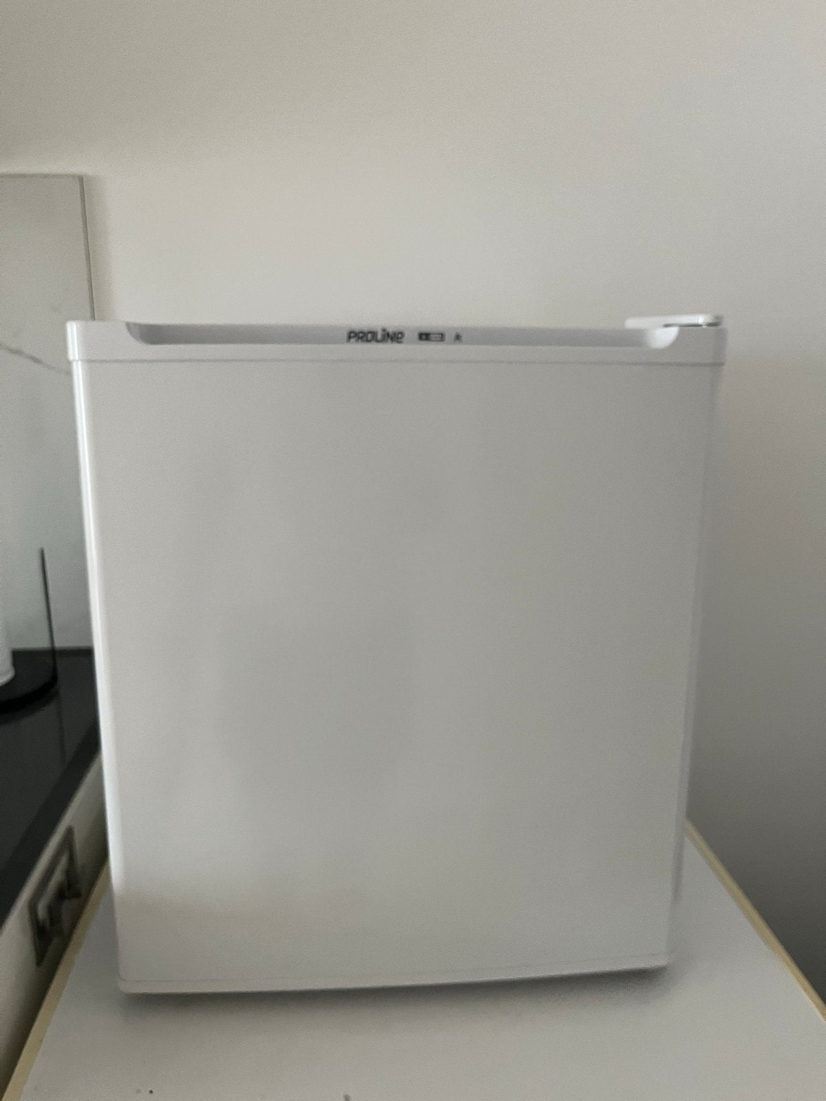 Kleine Proline vriezer - Ideaal voor extra vriesruimte, Witgoed en Apparatuur, Minder dan 85 cm, Minder dan 60 cm, Zo goed als nieuw