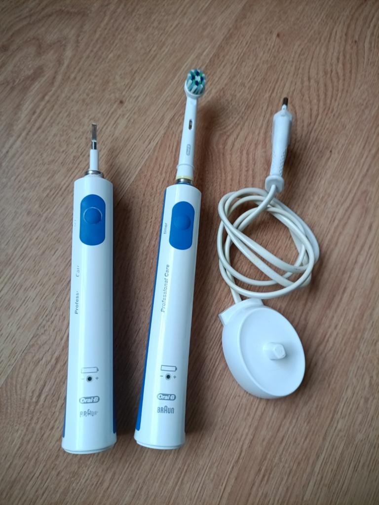 Oral B, Ophalen of Verzenden, Nieuw, Tandenborstel