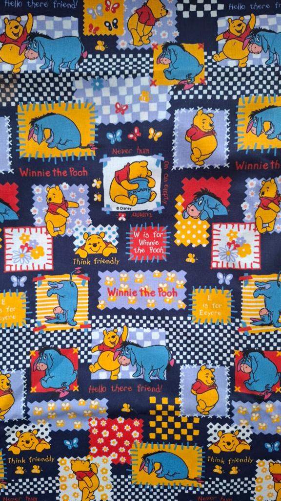 2 meter nieuwe Winnie the Pooh stof, Hobby en Vrije tijd, Stoffen en Lappen, 120 cm of meer, Ophalen of Verzenden, Katoen, Nieuw