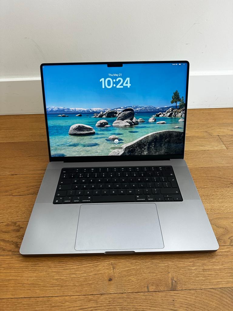 MacBook Pro 16" (M1 Max, 64GB, 4TB SSD) | Refurbished + Bon!, 1 TB of meer, 64 GB of meer, Zo goed als nieuw, 16 inch