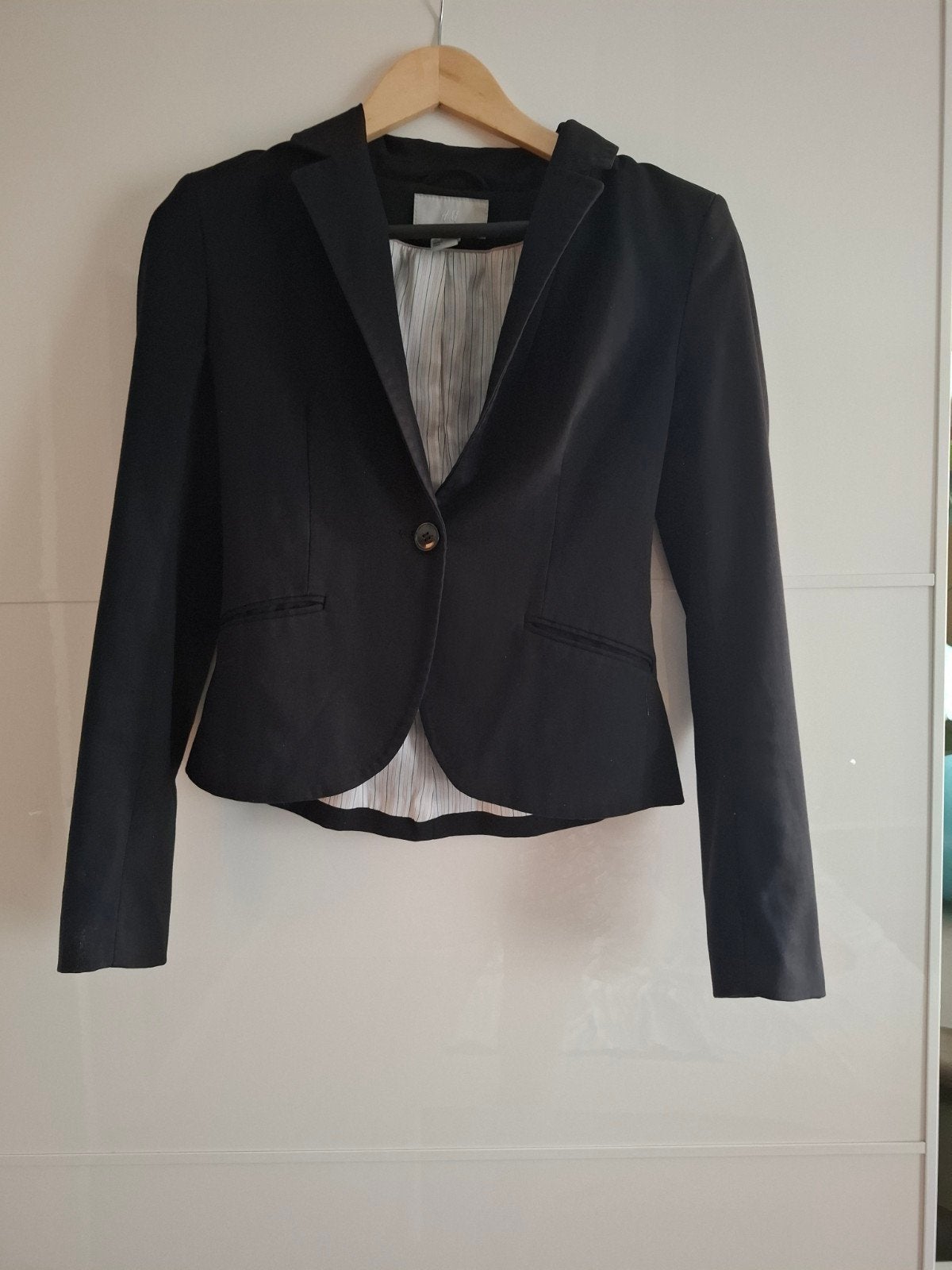 Klassieke Zwarte H&M Blazer / Getailleerd Jasje – Maat 36, H&M, Zwart, Ophalen of Verzenden, Zo goed als nieuw