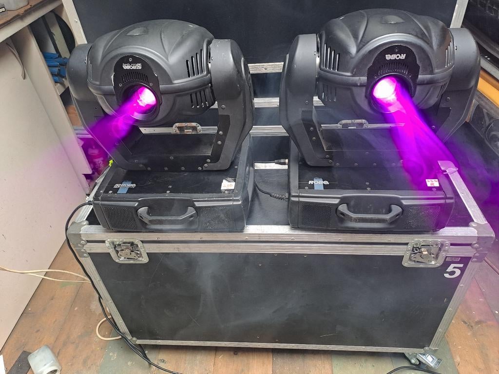 Robe 250 AT Spot Moving Head Set (2 stuks), Muziek en Instrumenten, Ophalen of Verzenden, Gebruikt, Licht, Kleur