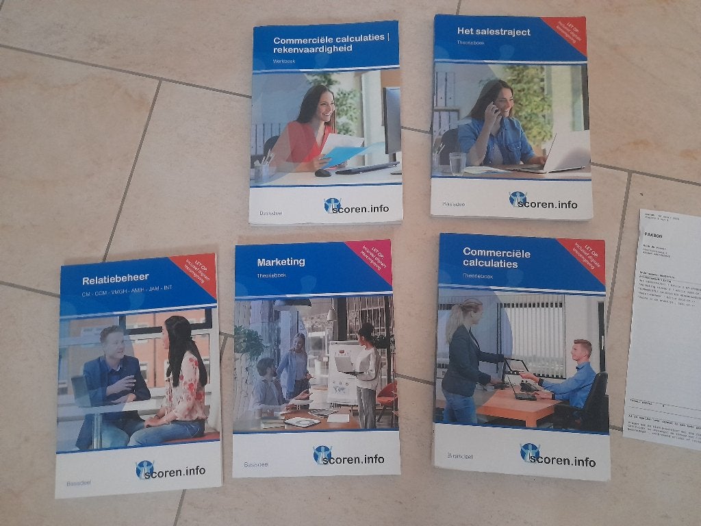 schoolboeken tbv MBO 3 economiestudie, Economie, Diverse auteurs, Ophalen of Verzenden, Zo goed als nieuw