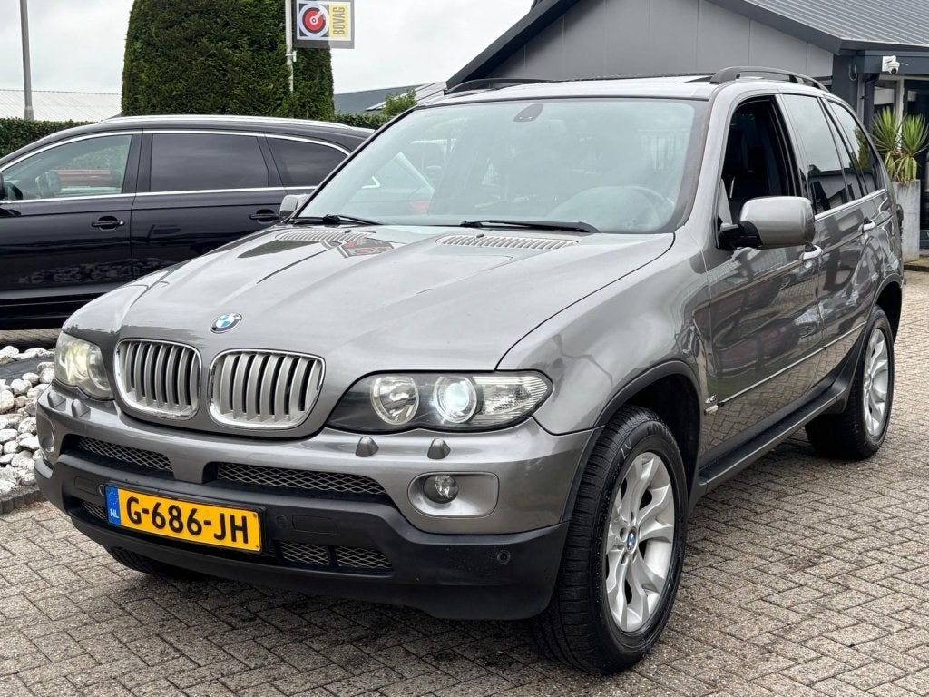 BMW X5 4.4I V8 High Edition 2005 Panoramadak Trekhaak, Auto's, BMW, 2095 kg, Gebruikt, SUV of Terreinwagen, 750 kg