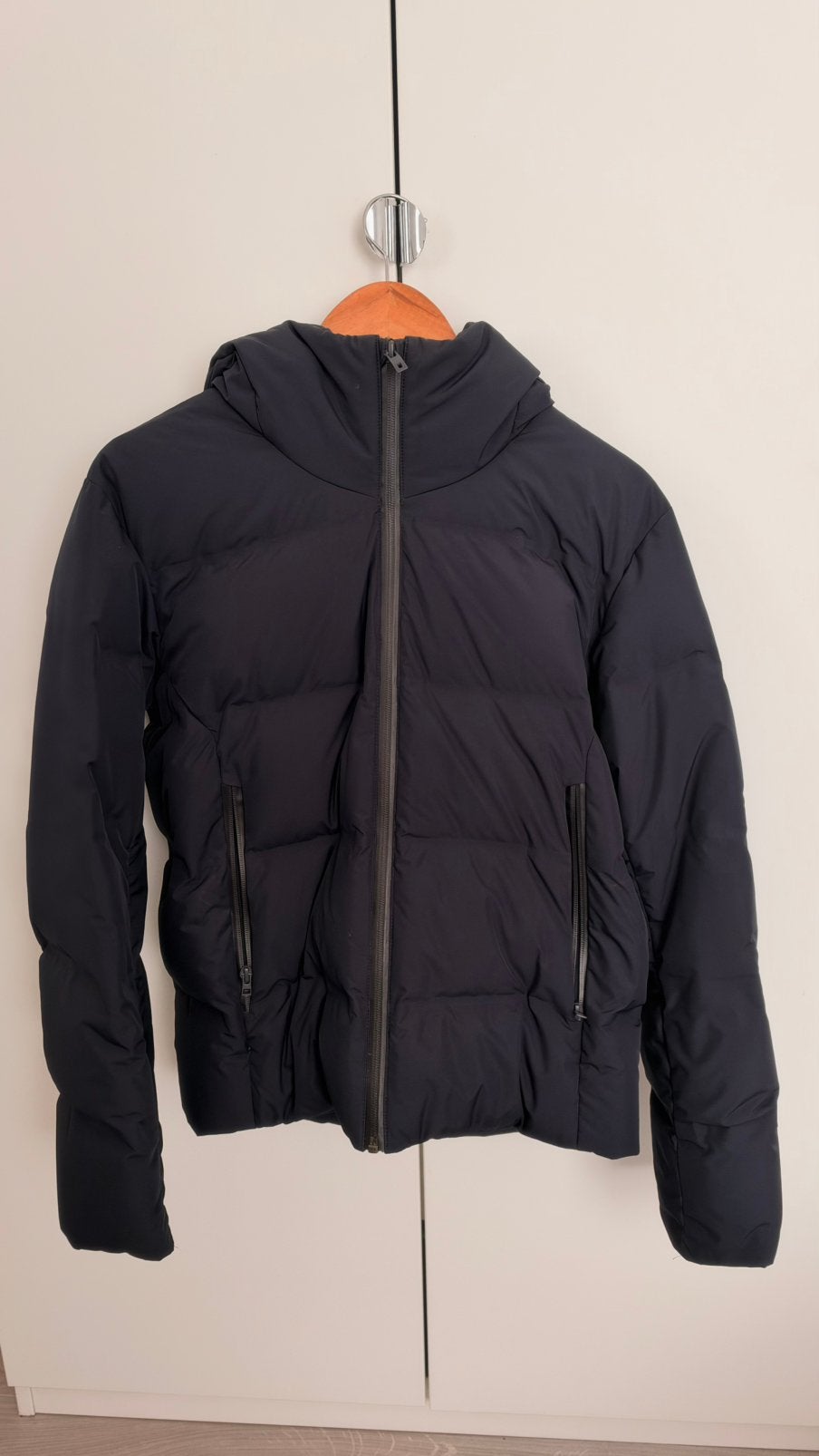 Uniqlo Puffer Jacket Unisex Size XS, Ophalen of Verzenden, Zo goed als nieuw, Maat 46 (S) of kleiner, Zwart