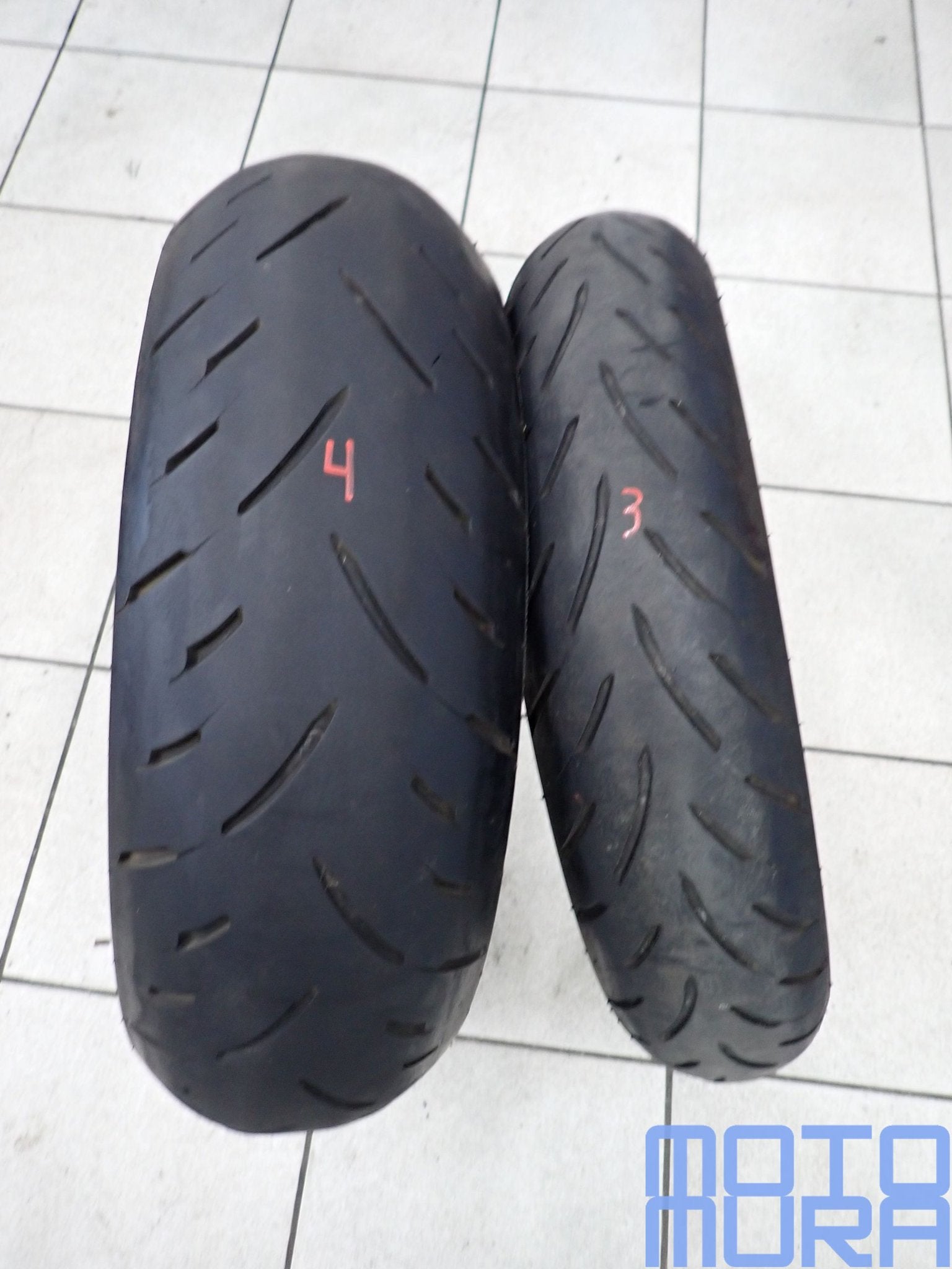 Dunlop Sportmax GPR300 120/70ZR17 en 180/55ZR17 banden bande, Motoren, Gebruikt, -, -, Ophalen of Verzenden