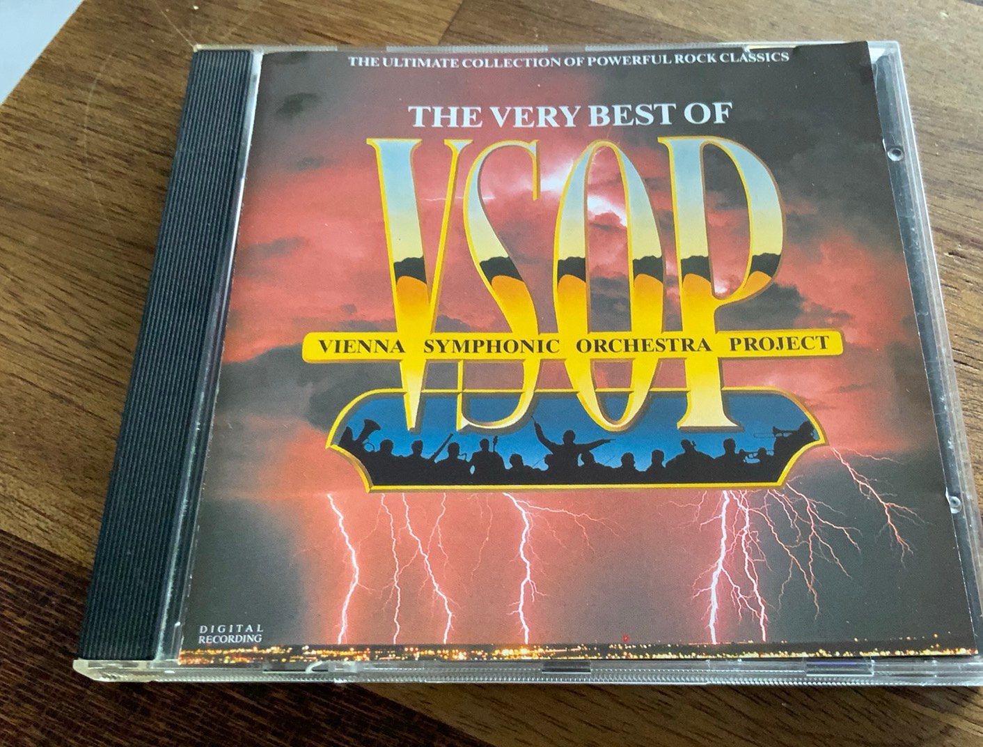 CD THE VERY BEST OF VSOP 1991 DINO RECORDS SCANDINAVIA, Inclusief boekje, Gebruikt, Verzenden, Poprock