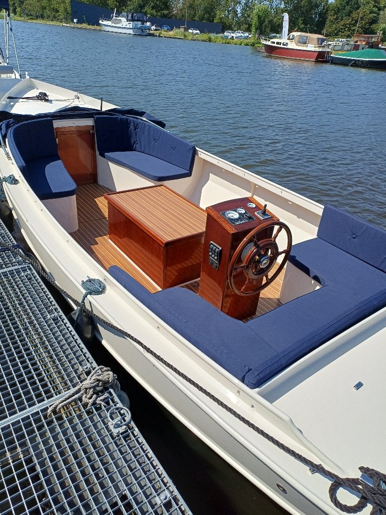 Steilsteven sloep Unique 720, Watersport en Boten, Sloepen, Overige typen, Staal, Binnenboordmotor, Diesel