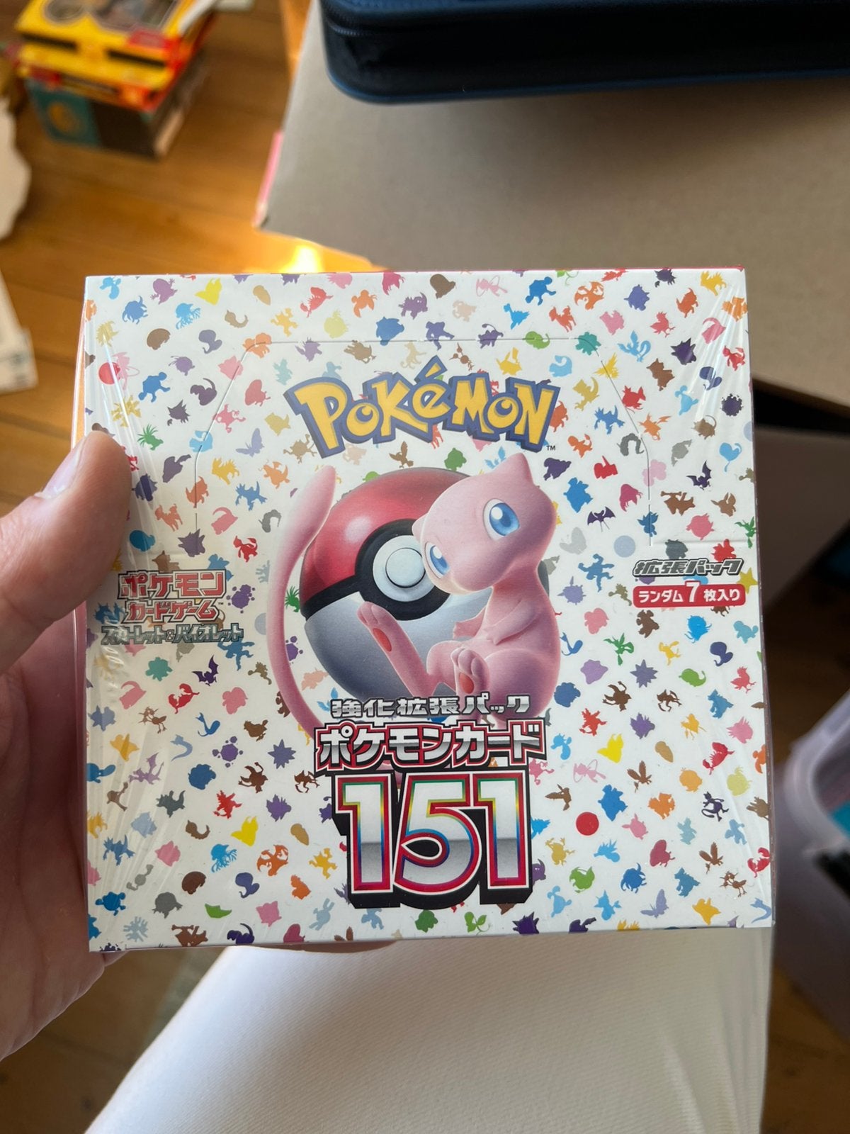 Sealed pokemon TCG Japanse 151 booster box, Ophalen of Verzenden, Zo goed als nieuw