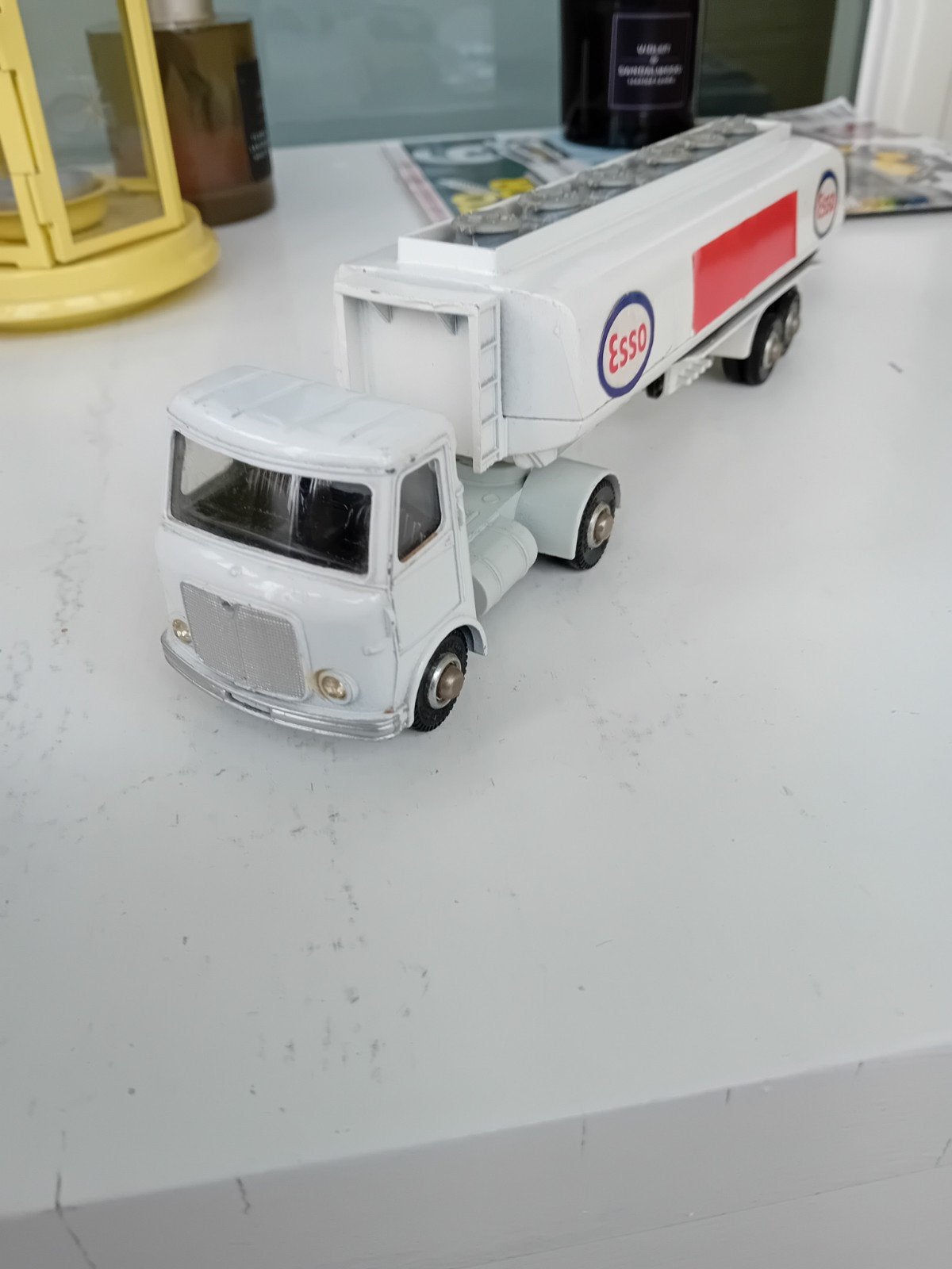 Dinky toys AEC Esso tankwagen., Ophalen of Verzenden, Zo goed als nieuw, Dinky Toys