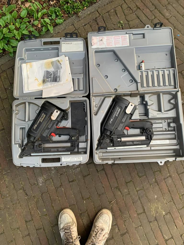 tackers van ITW paslode, Ophalen of Verzenden, Zo goed als nieuw