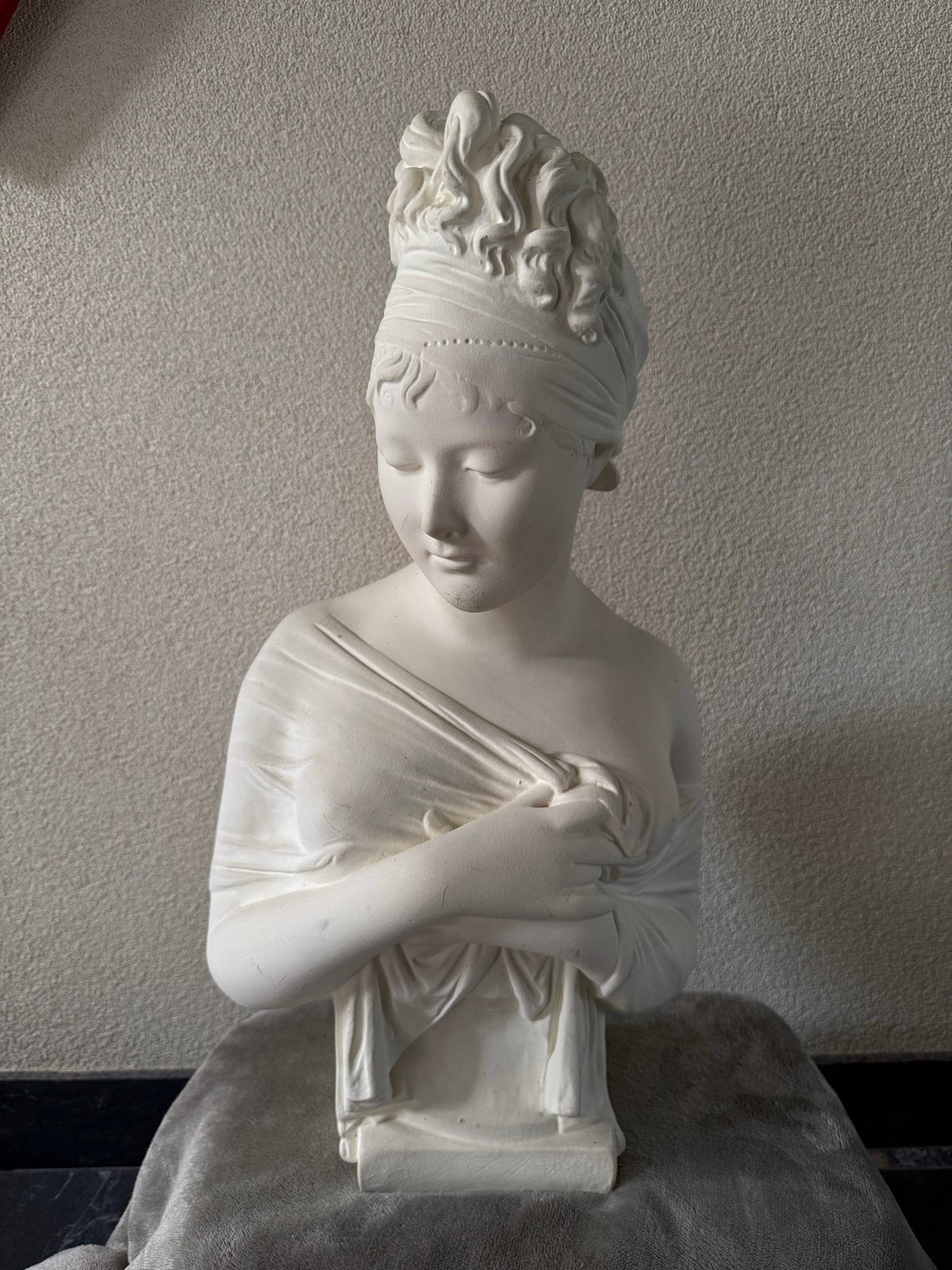 Decoratieve buste van een vrouw, 55 x 30 cm, Ophalen, Gips, Buste, 50 - 100 cm