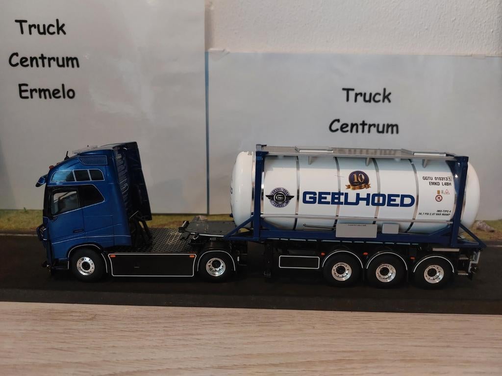 Gebr geelhoed volvo fh4 met tanktrailer Globetrotter 

Ze zi, Ophalen of Verzenden, Nieuw, Bus of Vrachtwagen, Wsi