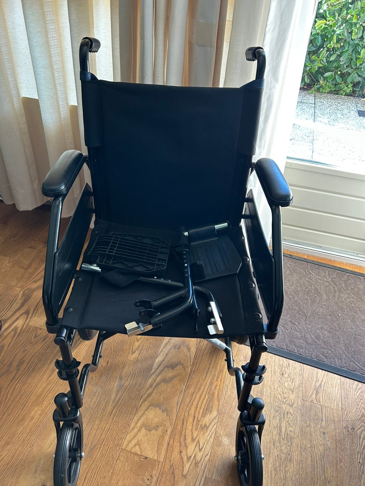 Rolstoel Multimotion M9 lichtgewicht, Diversen, Rolstoelen, Ophalen of Verzenden, Inklapbaar, Zo goed als nieuw, Duwrolstoel