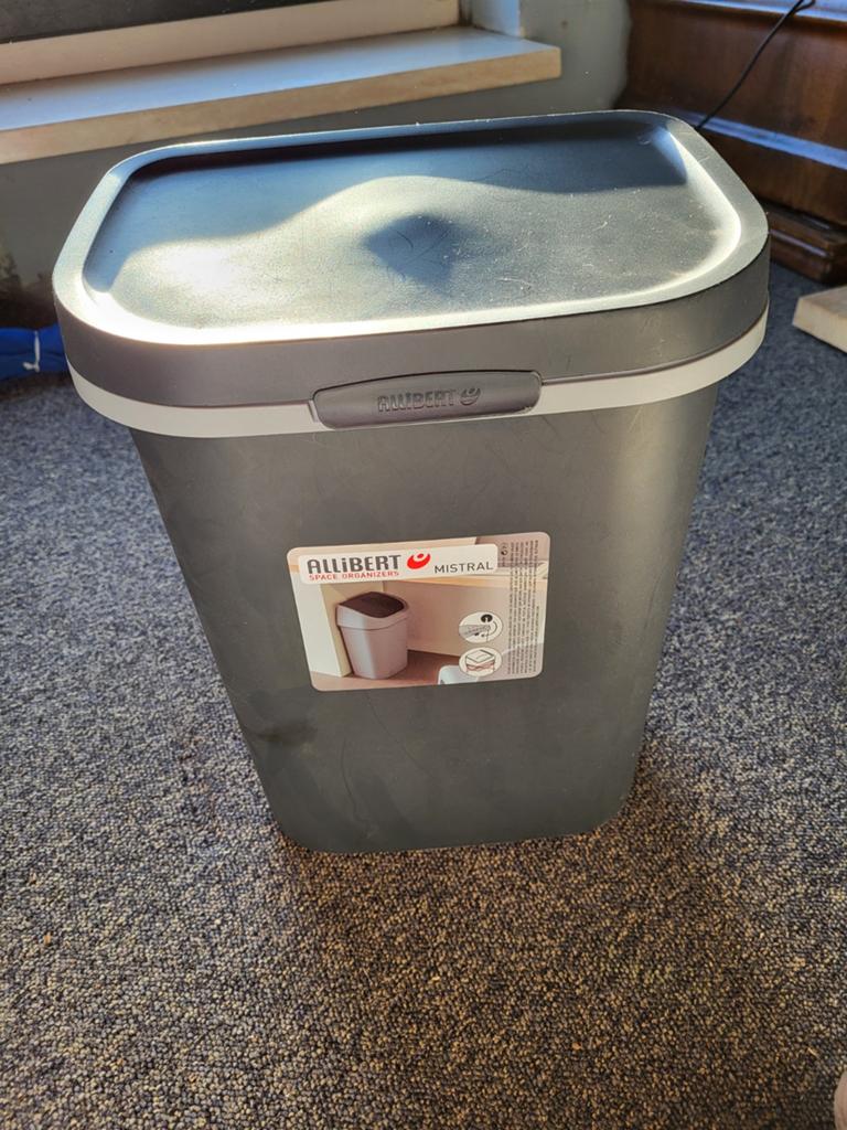Prullenbak 10 liter Allibert Mistral, Kunststof, Ophalen of Verzenden, Zo goed als nieuw, Minder dan 50 cm