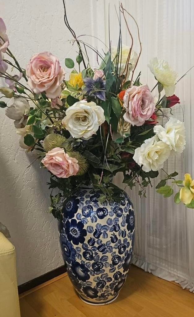 Grote porseleinen vaas met kunstbloemen H55cm, Ophalen, Zo goed als nieuw