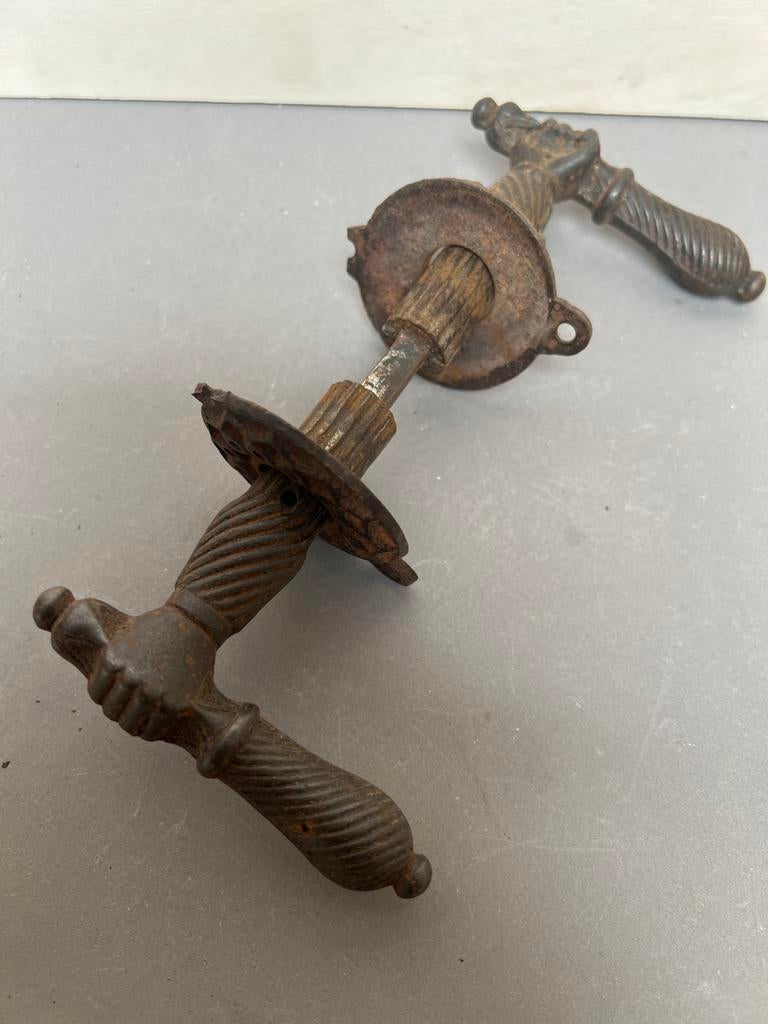 Antieke Gietijzeren Deurklinken - Rope Twist Motief, Ophalen of Verzenden