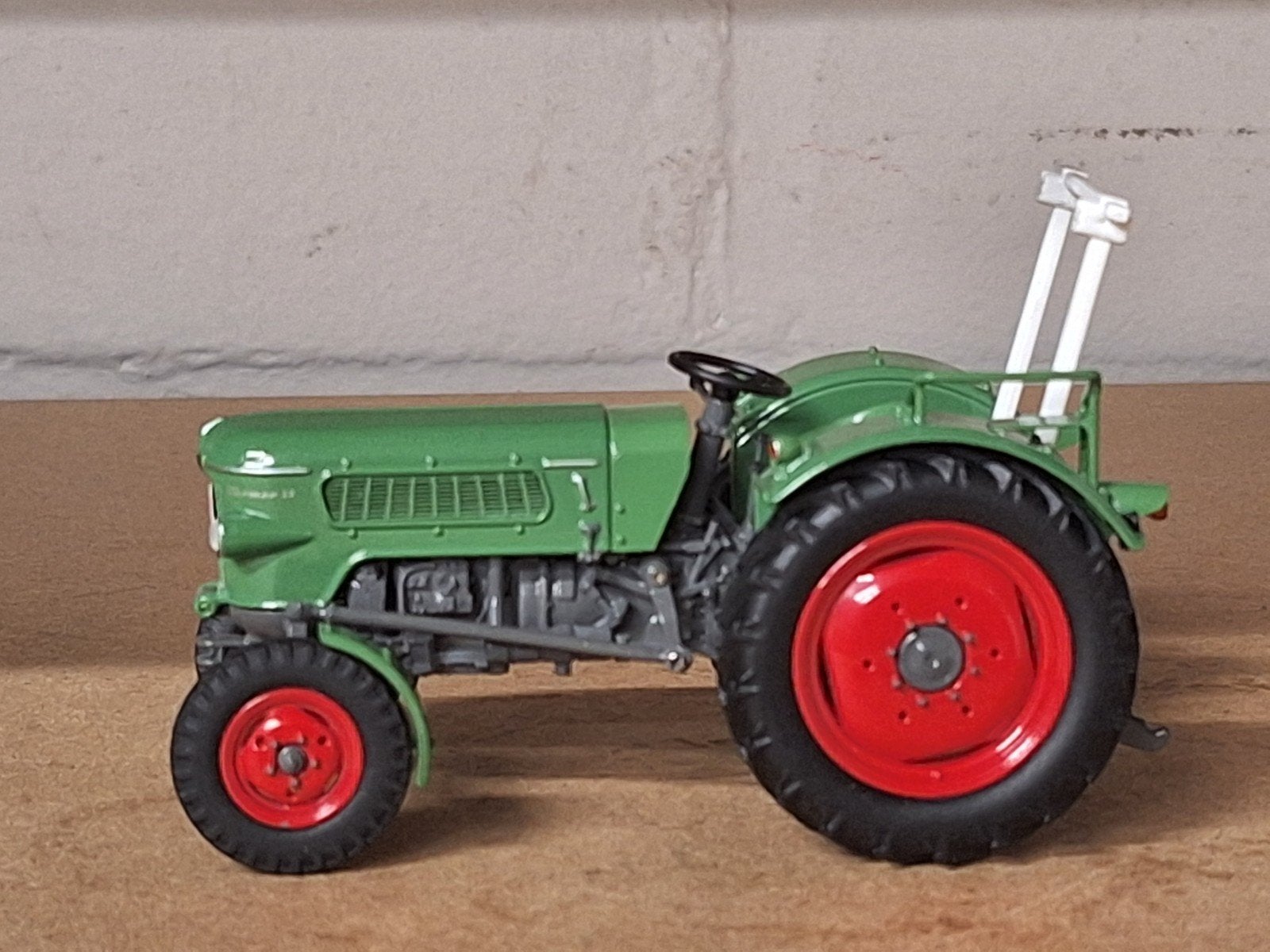 Fendt Farmer 2D met Rolbeugel, Hobby en Vrije tijd, Tractor of Landbouw, Ophalen of Verzenden, Zo goed als nieuw, UH
