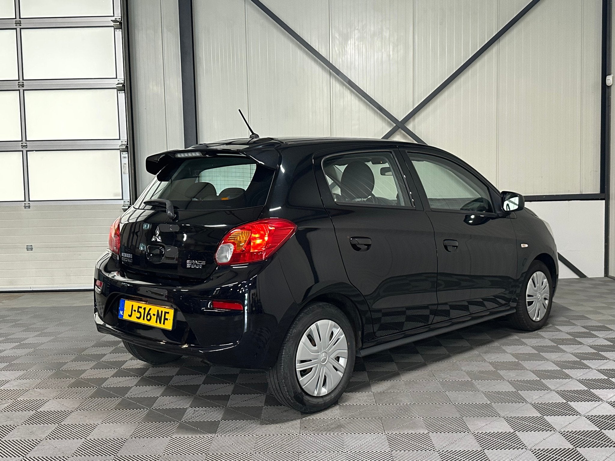 Mitsubishi Space Star 1.0 | Cool+ 5-Drs | Airco, Gebruikt, Euro 6, Start-stop-systeem, Zwart