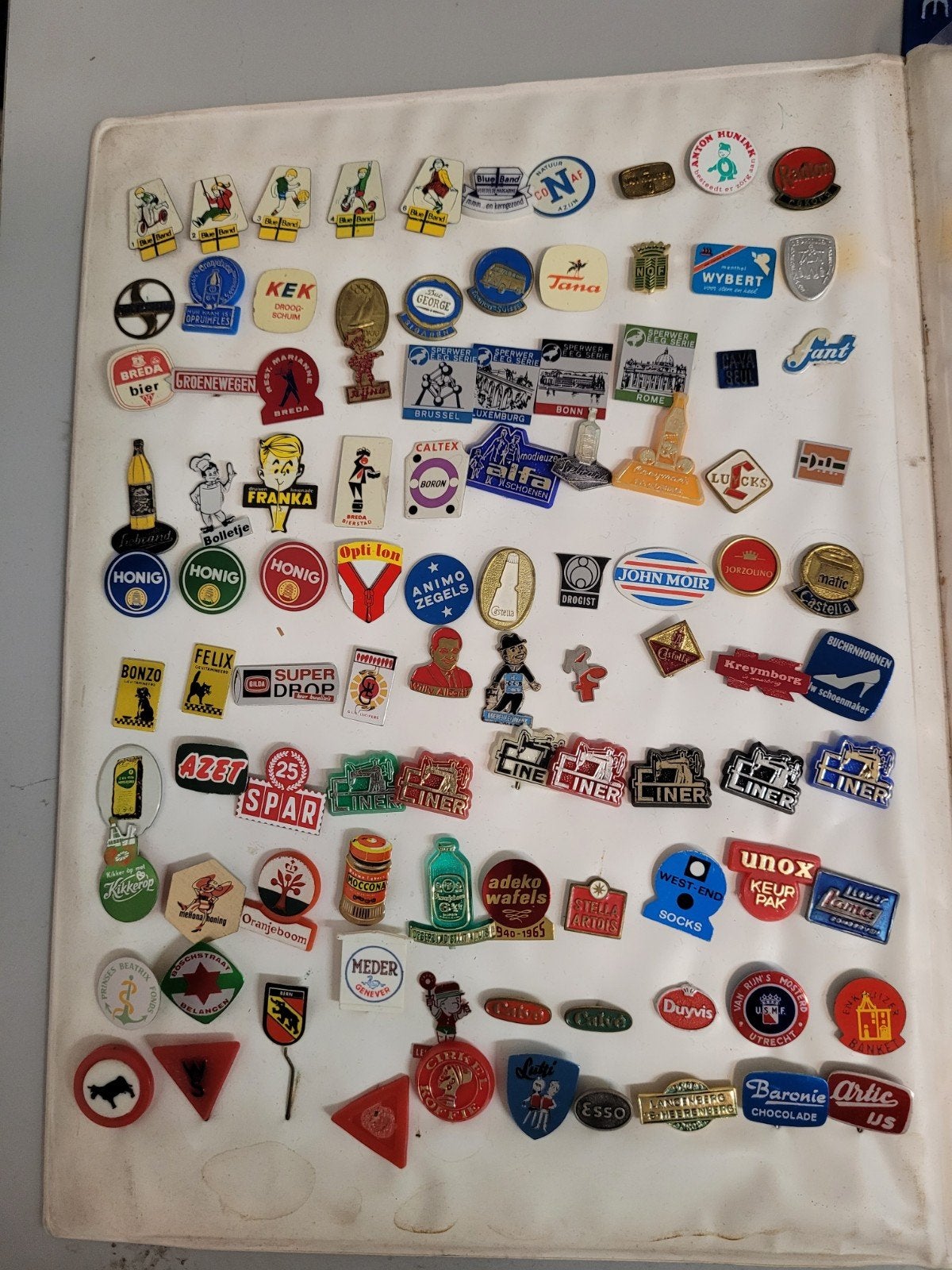 Grote collectie vintage speldjes/pins van diverse merken, Ophalen of Verzenden, Gebruikt