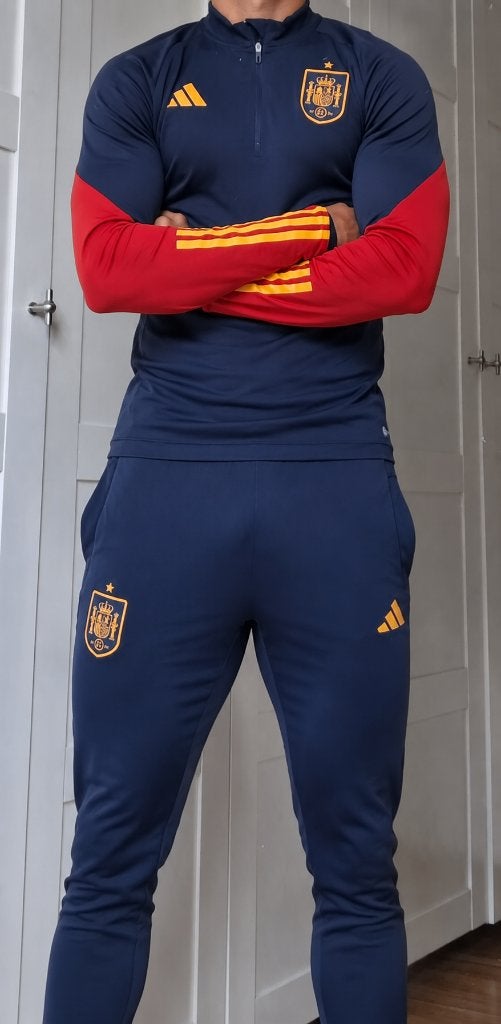 Adidas Trainingspak Spanje, Zo goed als nieuw, Adidas, Voetbal, Maat 46 (S) of kleiner