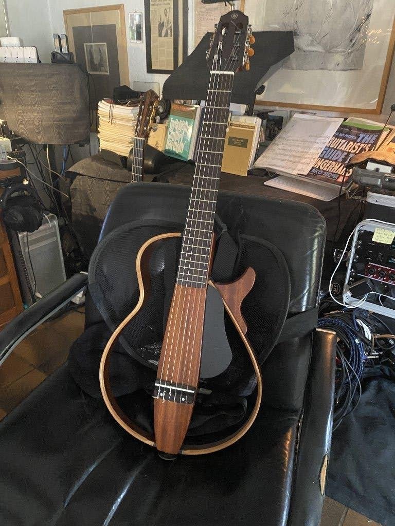 Yamaha SLG200N NA klassieke gitaar, Muziek en Instrumenten, Ophalen of Verzenden, Zo goed als nieuw, Overige typen