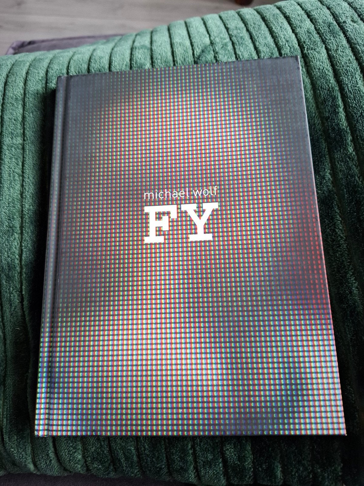 Michael Wolf - FY (For Your Eyes Only) Fotoboek, Ophalen of Verzenden, Zo goed als nieuw, Fotografie algemeen, Michael Wolf