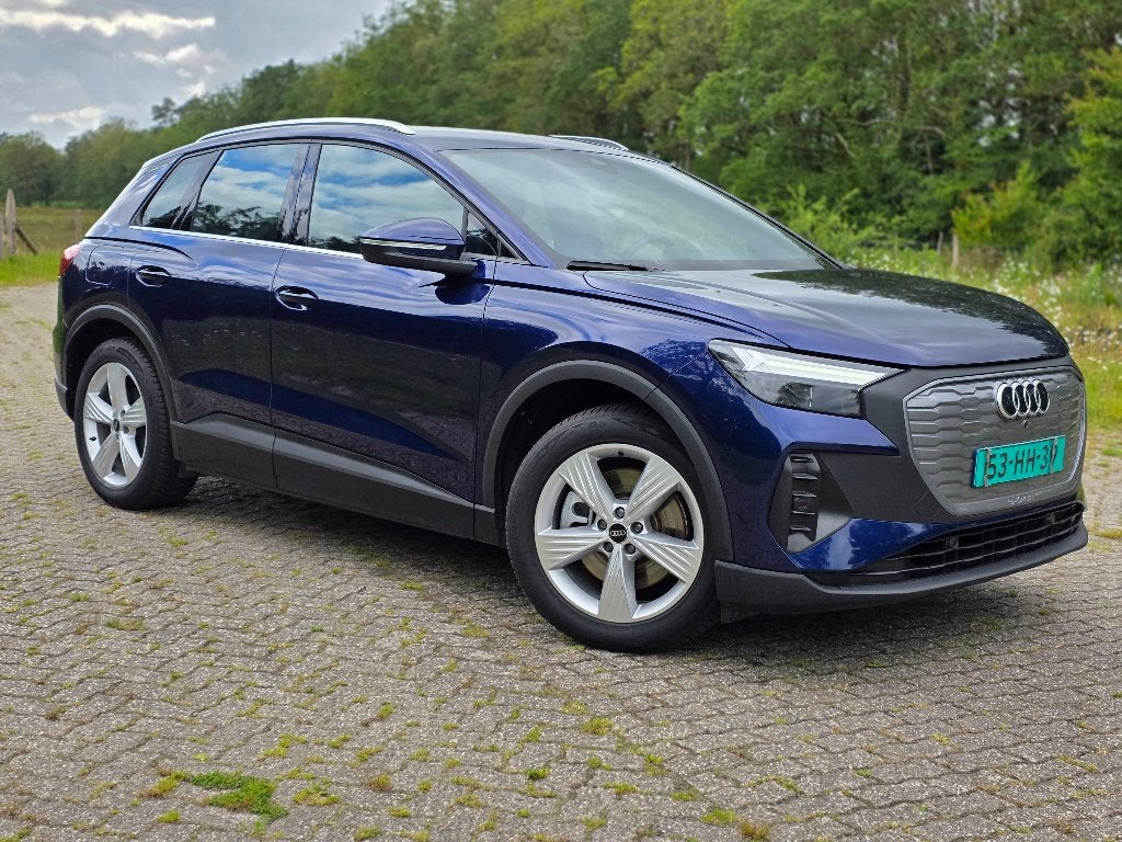 Audi Q4 40 e-tron | 2023 | Accu SOH% 95% | Garantie mogelijk, Auto's, Audi, Automaat, Euro 6, Blauw, 204 pk