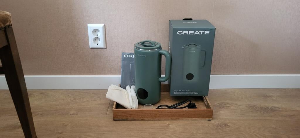 'Create' melkmaker z.g.a.n., Ophalen of Verzenden, Zo goed als nieuw, Overige materialen, Overige merken