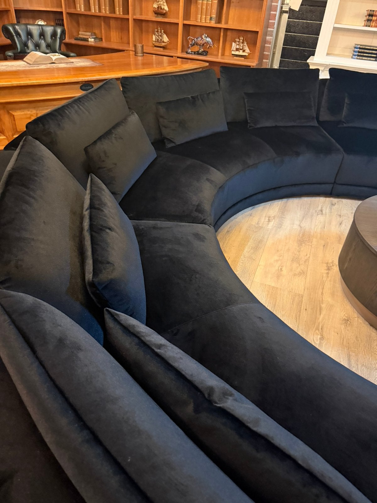 Passe Partout Pommeline Banana– Ronde zwarte grote Bank, Overige maten, Chesterfield jinkie, Info@chesterfieldjunkie.nl, Ophalen of Verzenden