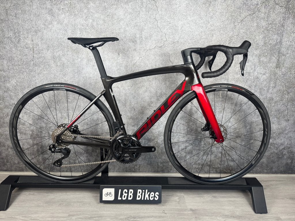 Nieuw! Ridley Noah Disc Shimano 105 Di2 2x12 Carbon Cockpit, Fietsen en Brommers, Fietsen | Racefietsen, Overige merken, Carbon