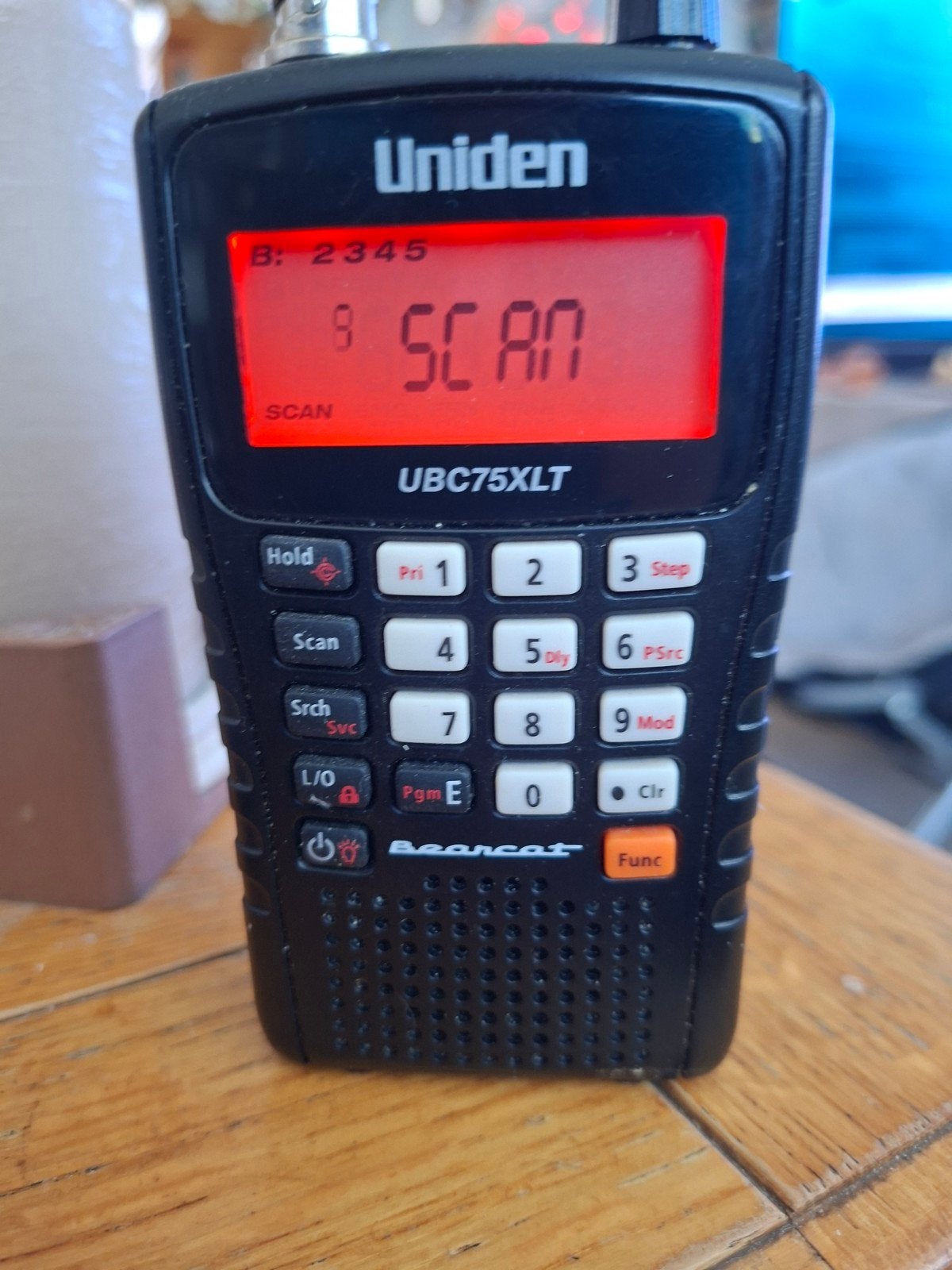 Uniden Bearcat Handscanner UBC75XLT, Telecommunicatie, Zenders en Ontvangers, Ophalen of Verzenden, Gebruikt