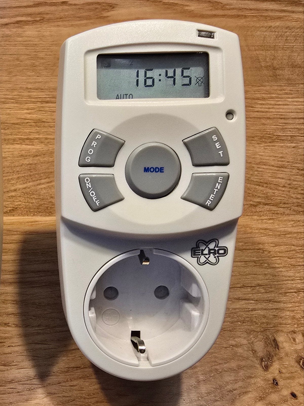 Elro TM81B Tijdschakelaar Digitaal 2 stuks, Ophalen of Verzenden, Zo goed als nieuw