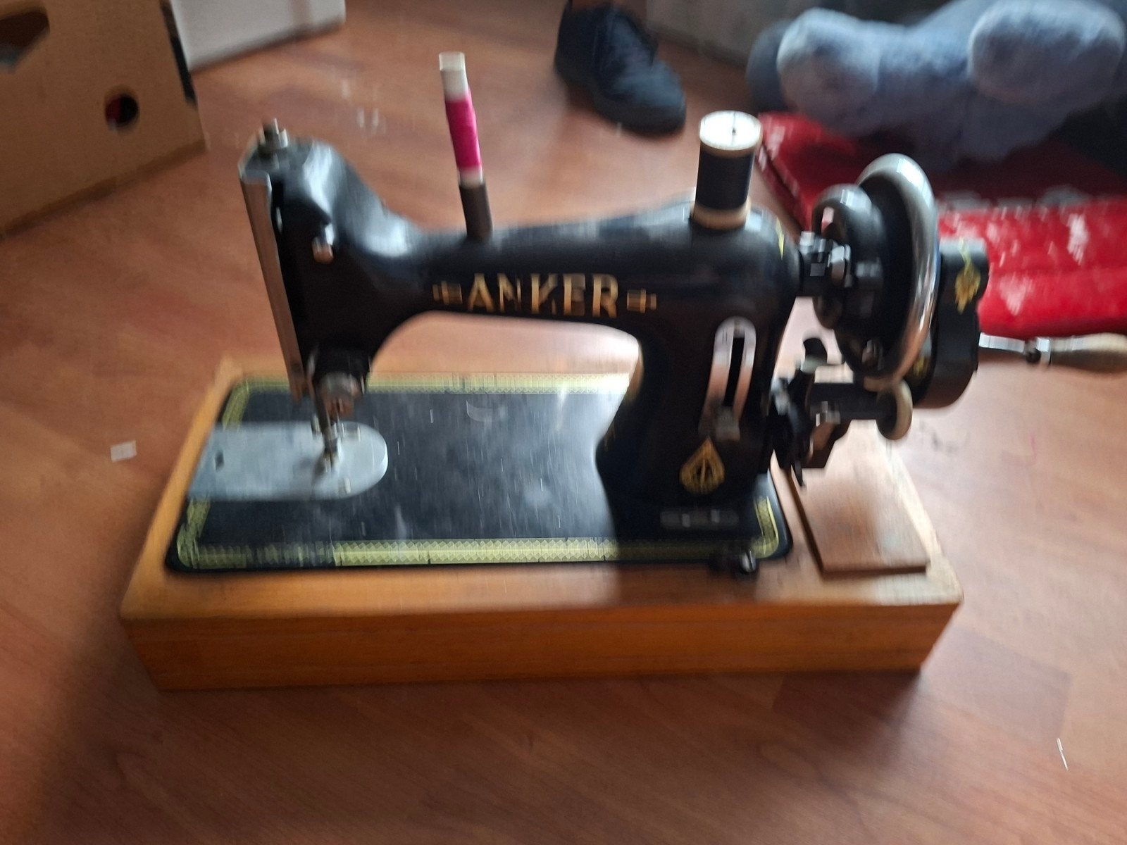 Hand naaimachine, Antiek en Kunst, Antiek | Naaimachines, Ophalen