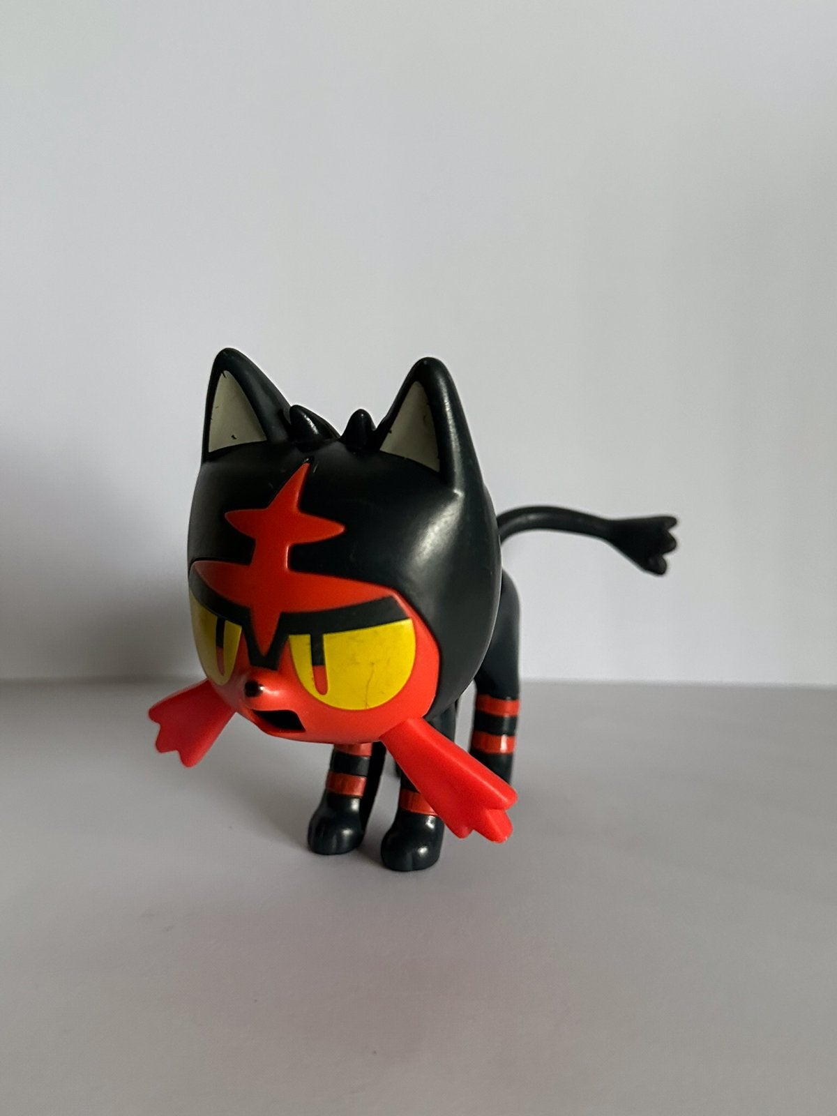 Mc Donald’s Pokémon figuur Litten, Ophalen of Verzenden, Zo goed als nieuw
