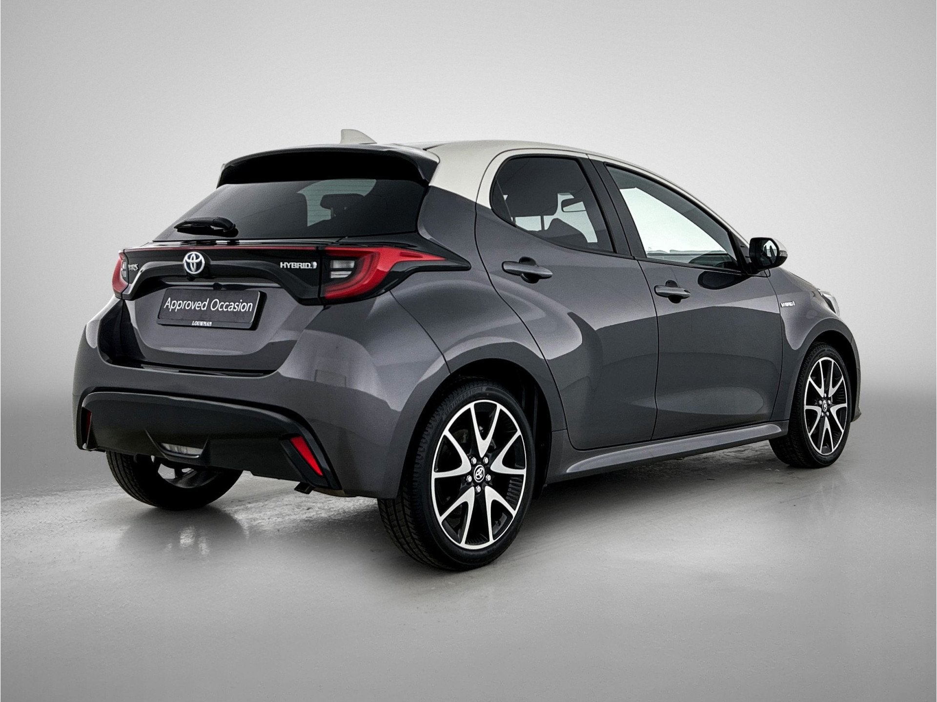 Toyota Yaris 1.5 Hybrid Style | Lederenbekleding | Stoelverw, 12 maanden, 450 kg, Gebruikt, Bedrijf