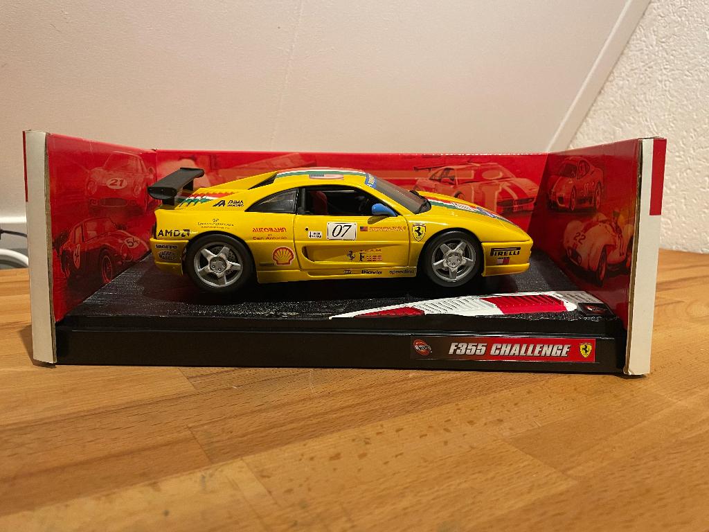 1:18 Schaalmodel F355 Challenge, Ophalen of Verzenden, Zo goed als nieuw, Auto, Hot Wheels