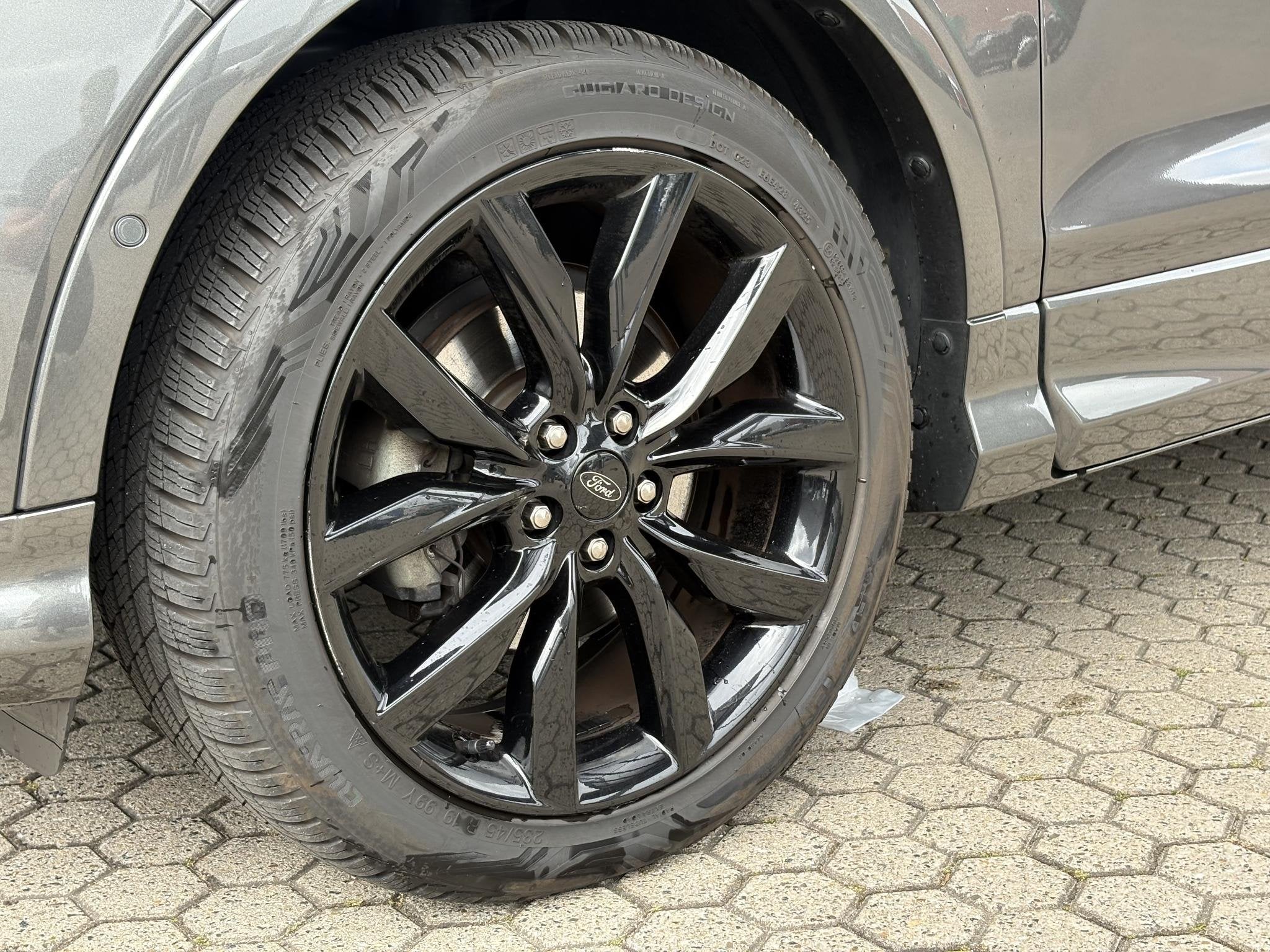 Ford Kuga 1.5 EcoBoost ST Line | TREKHAAK | CAMERA | 19 INCH, Auto's, Ford, Euro 6, 4 cilinders, Leder en Stof, Origineel Nederlands