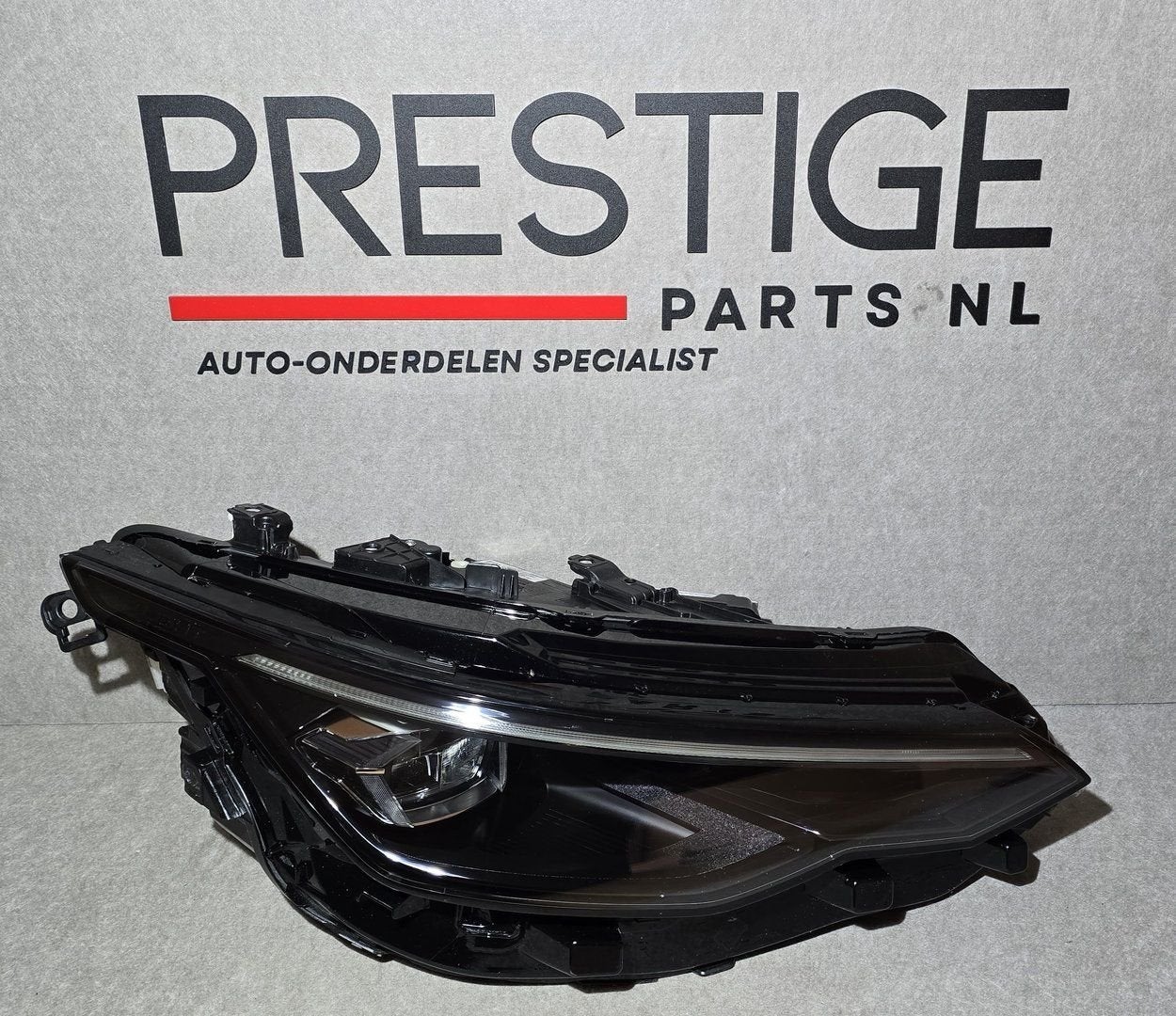 Koplamp VW Golf 8 VIII R IQ.LIGHT Facelift 5H1941060T Rechts, Gebruikt, -, Volkswagen, Ophalen of Verzenden