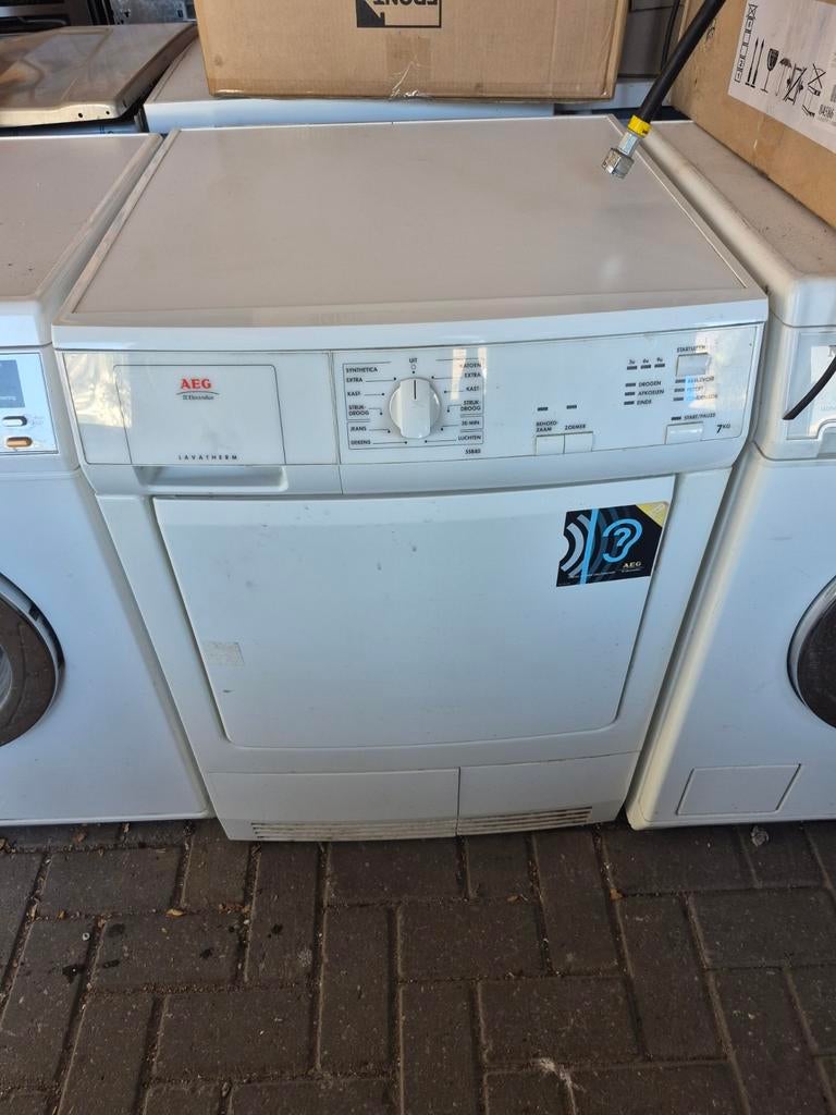 Leuke aeg 7 kg condensdroger in uustekende staat, Ophalen, Gebruikt