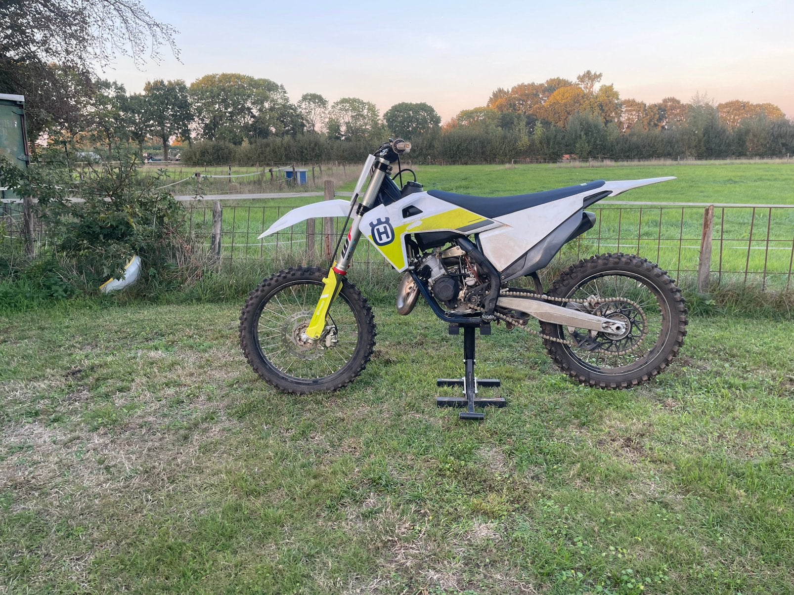 Husqvarna tc 125 2021 nieuwe zuiger, Fietsen en Brommers, 6 versnellingen, 125 cc, Zo goed als nieuw, Ophalen
